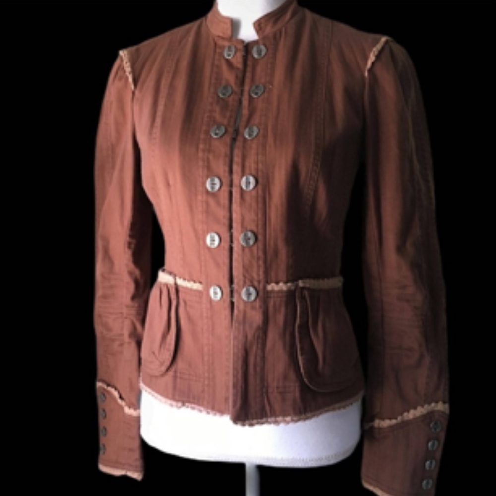 Lightweight jacket - Picture 2 of 13